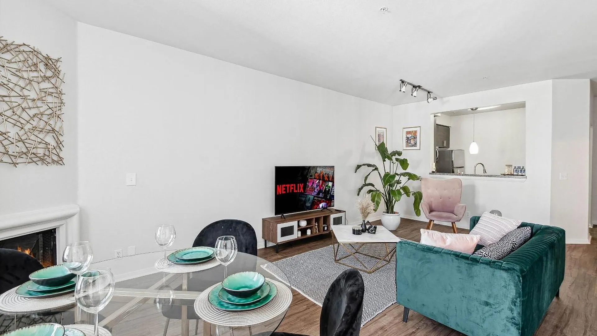 Marina Del Rey Beautiful View, Free Parking, Pool, Jacuzzi Apartment Los Angeles United States