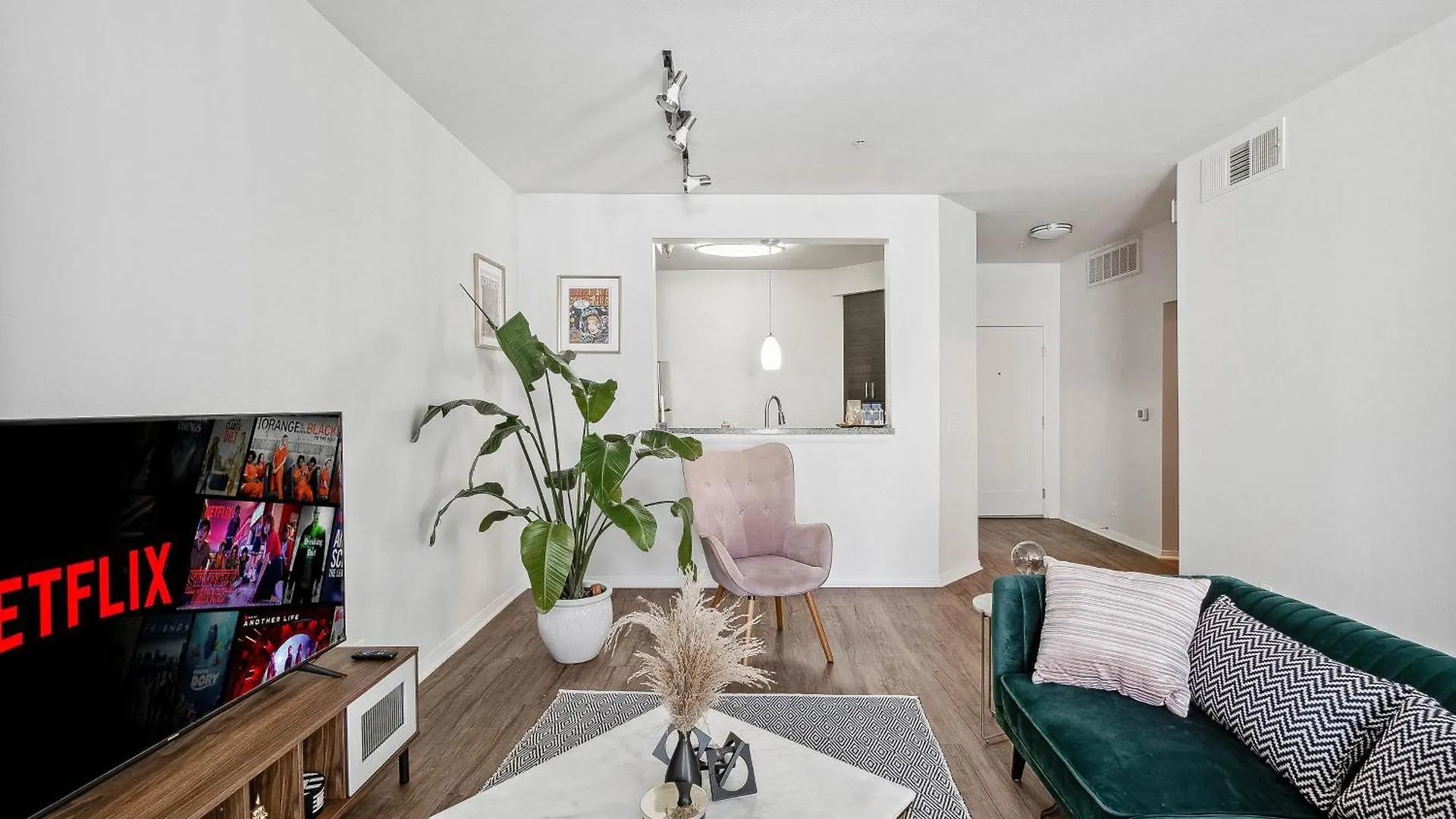 Marina Del Rey Beautiful View, Free Parking, Pool, Jacuzzi Apartment Los Angeles